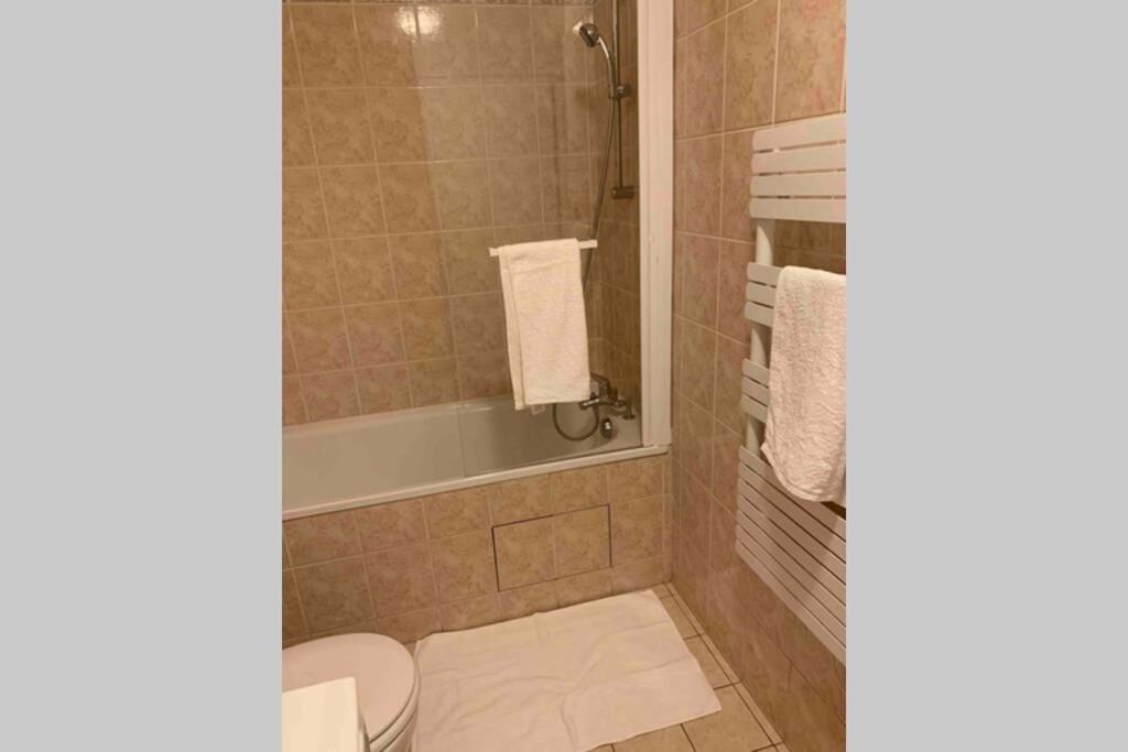 Beautiful Studio Located South Of Paris 布尔格拉瑞恩 外观 照片